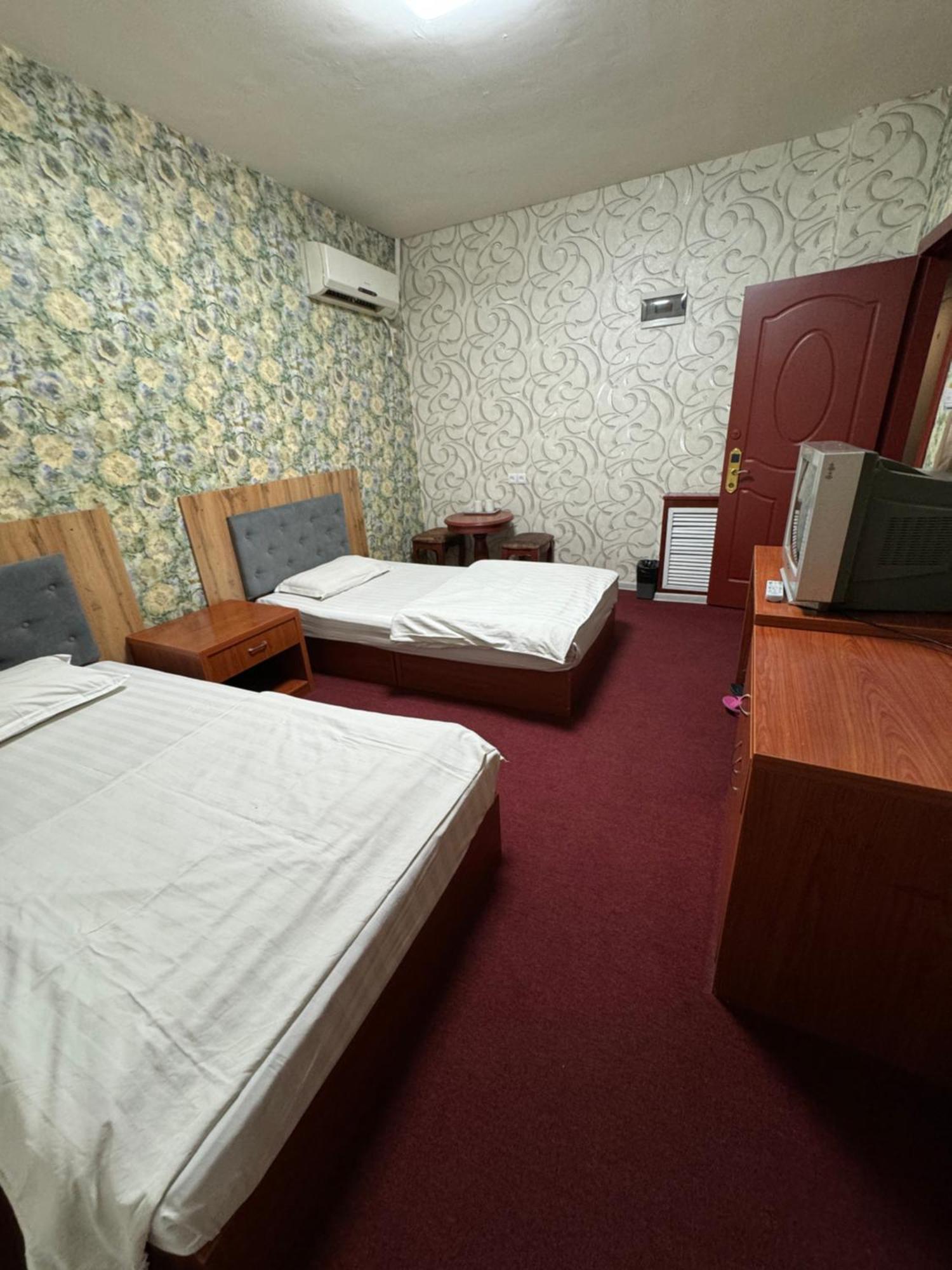 Zolotoi Drakon Hotel Almaty Eksteriør bilde