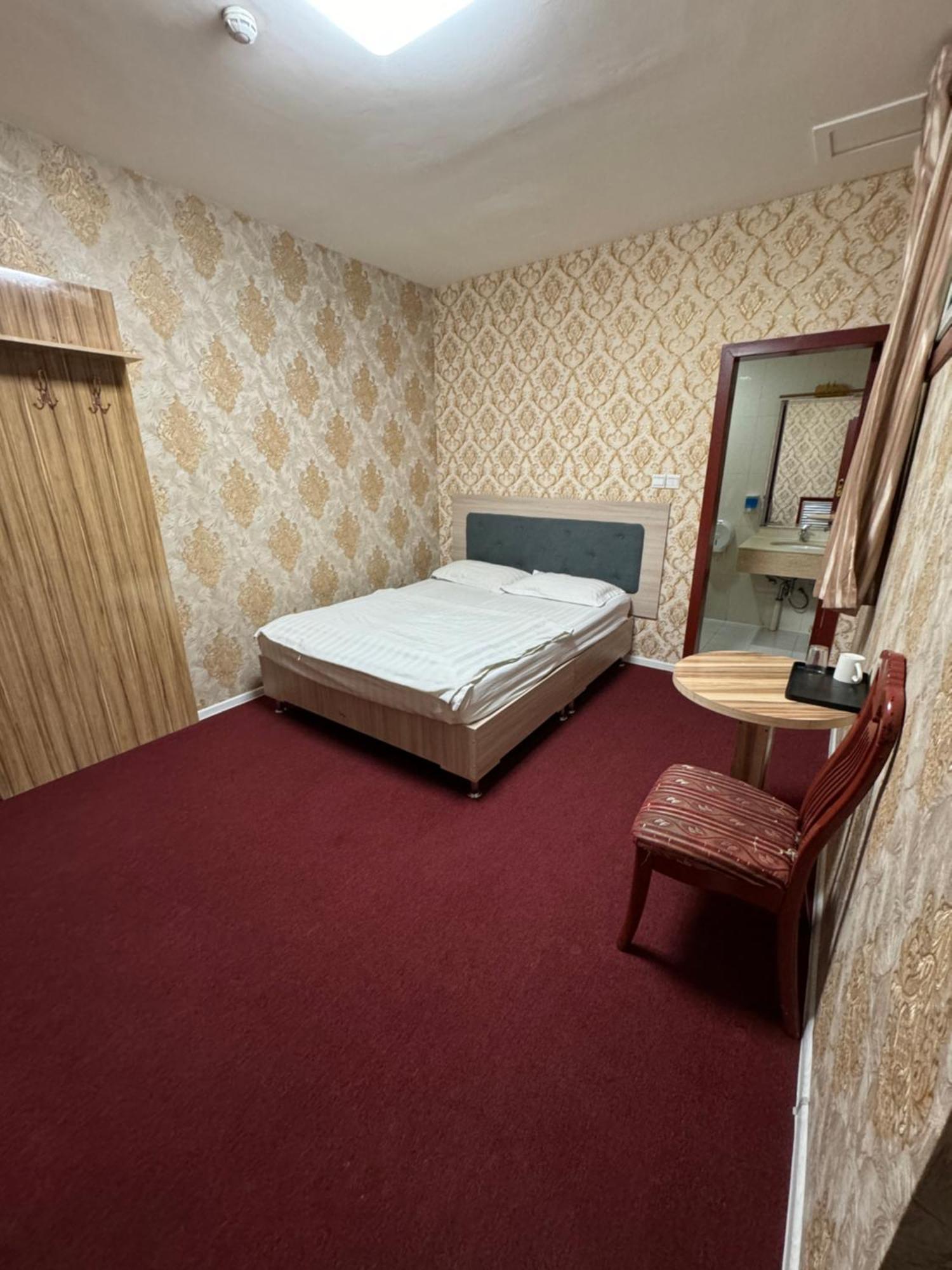 Zolotoi Drakon Hotel Almaty Eksteriør bilde