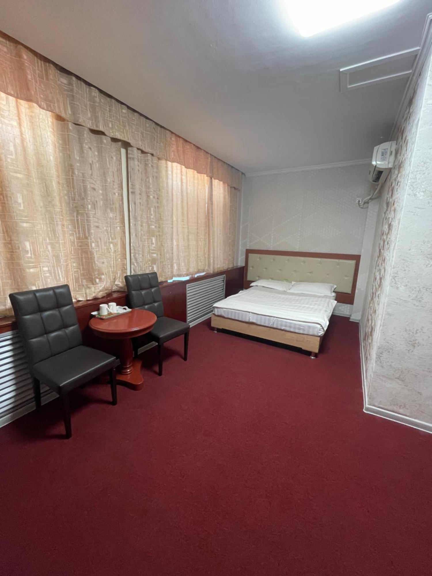 Zolotoi Drakon Hotel Almaty Eksteriør bilde