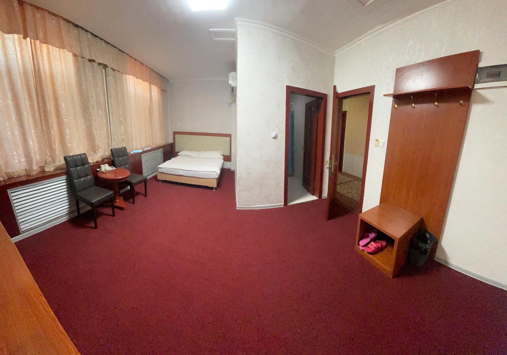 Zolotoi Drakon Hotel Almaty Eksteriør bilde