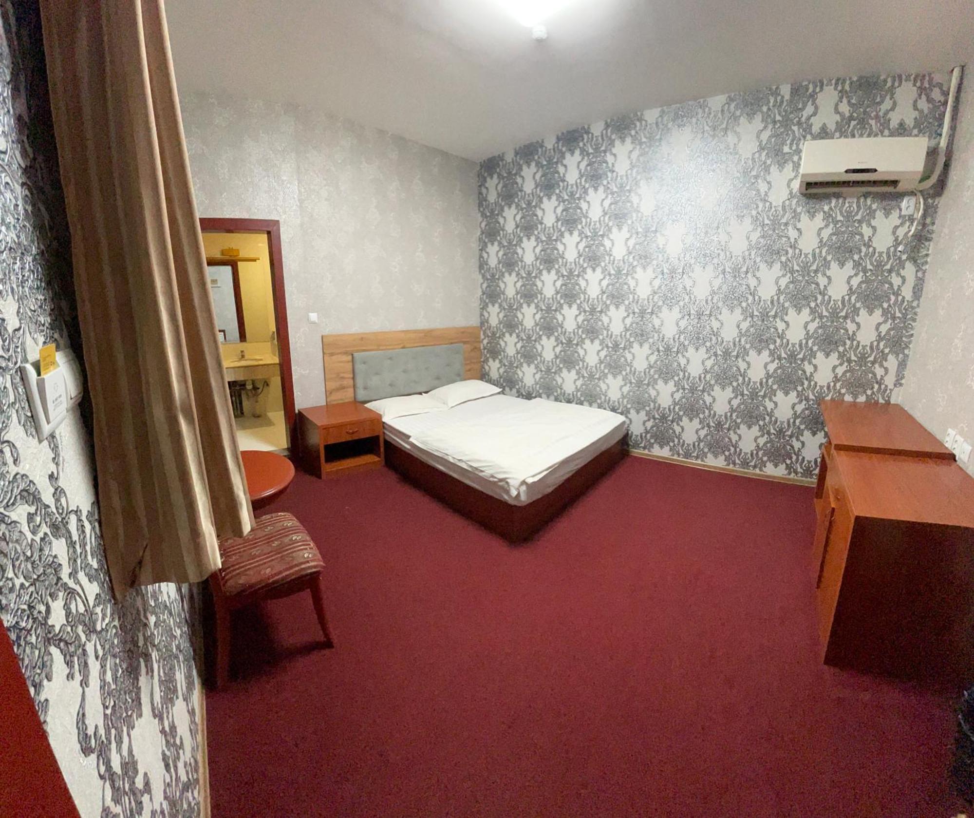 Zolotoi Drakon Hotel Almaty Eksteriør bilde