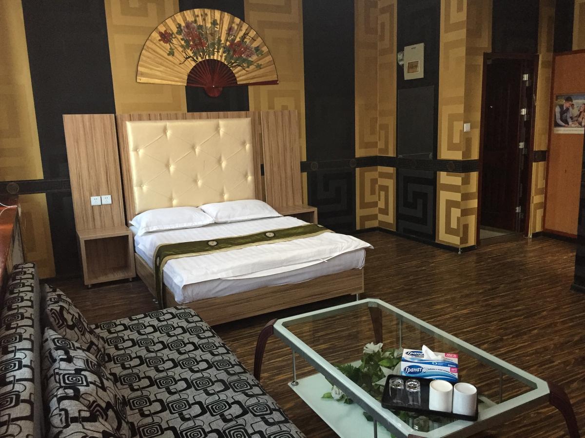 Zolotoi Drakon Hotel Almaty Eksteriør bilde